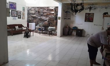 Rumah plus ruang usaha pinggir jalan utama karangasem
