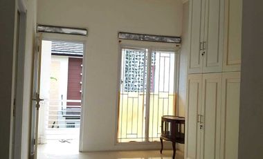 Disewakan Rumah dkm townhousedi Pejaten timur