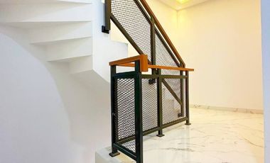 Jual Rumah Futuristik Utan Kayu Matraman Jakarta SHM PBG IMB KPR BSI