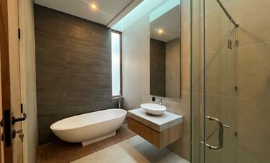 VILLA READY FURNIHED MODERN BEST LOKASI NEAR PANTAI DI BRAWA CANGGU