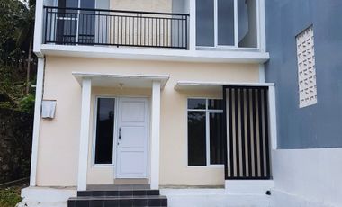 Rumah Cantik Desain Modern Kebumen