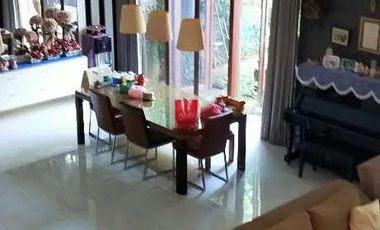 Disewakan rumah mewah di Royal Residen