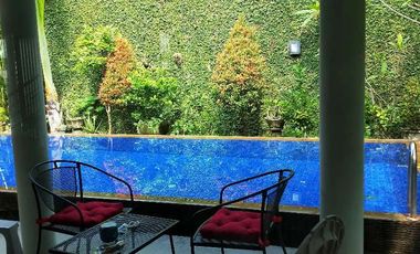 Disewakan rumah mewah di Royal Residen