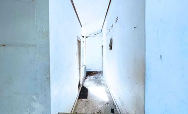 RUMAH LUAS DI DAERAH ELITE