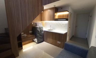 810 - Dijual Apartemen Icon Mall Gresik 1BR Loft Tower A Lt 19 Furnish
