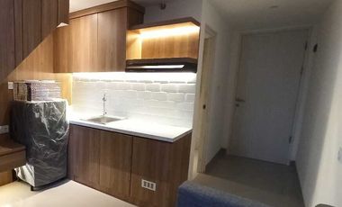 810 - Dijual Apartemen Icon Mall Gresik 1BR Loft Tower A Lt 19 Furnish