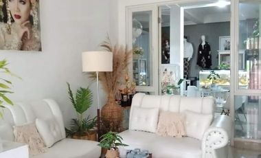 DIJUAL RUMAH MEWAH 3 LANTAI DI PERUM PREMIUM DEKAT ARTOS MALL