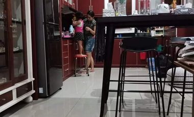 DIJUAL RUMAH MEWAH 3 LANTAI DI PERUM PREMIUM DEKAT ARTOS MALL