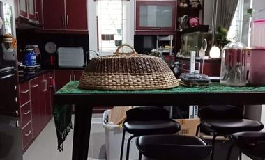 DIJUAL RUMAH MEWAH 3 LANTAI DI PERUM PREMIUM DEKAT ARTOS MALL