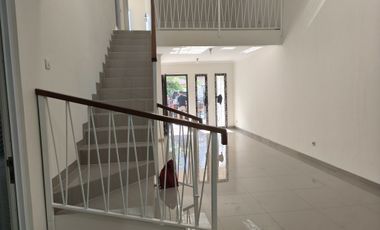 JUAL DIBAWAH NJOP .Rumah di Taman Semanan Indah, luas 135 meter2