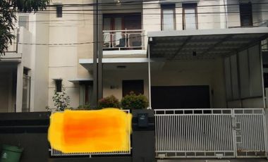 Disewa Rumah Baru Furnish di Buah Batu Regency