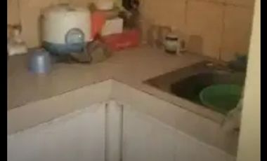 Di jual butuh rumah minimalis kokoh permanen  2 lantai full lokasi ciledug