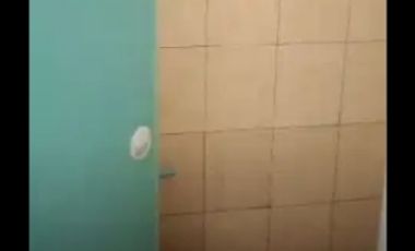 Di jual butuh rumah minimalis kokoh permanen  2 lantai full lokasi ciledug