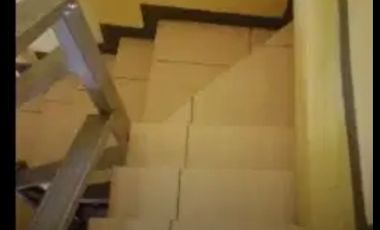 Di jual butuh rumah minimalis kokoh permanen  2 lantai full lokasi ciledug