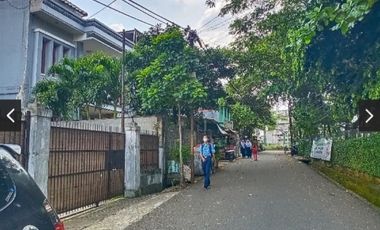 DI SEWAKAN RUMAH LENTENG