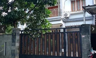 DI SEWAKAN RUMAH LENTENG