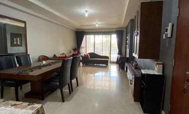 Unit 3 Bedroom Semi Private Lift Fully Furnish Sewa Bulanan/Tahunan
