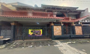 Rumah Besar Ditebet Timur Bebas Banjir Akses Lebar