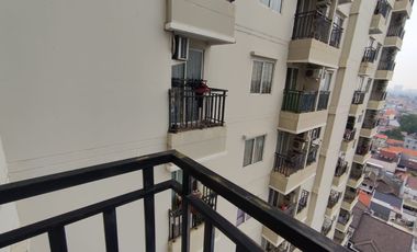 Apartemen Signature Park 2BR Lantai 15 Semi Furnished Di Tebet