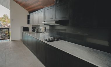 Villa Mewah dekat Hotel Hilton dan Hotel Ampurva, Nusa Dua