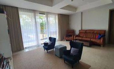 Teras Bahamas Selevel Dengan Kolam Renang Private Lift 4 Kt