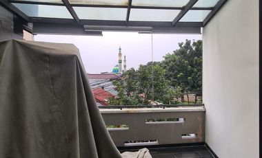 Rumah Mewah Dlm Komplek DPR RI Kemanggisan, Palmerah, Jakarta Barat