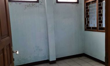Rumah, Ruko, atau Ruang Usaha Strategis di Jalan Veteran Solo