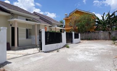 758 Rumah Siap Lelang di Jl. Puri Lontar Oebufu Kota Kupang