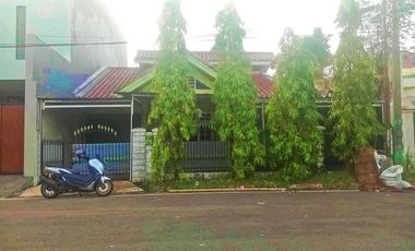 Dijual Rumah di Kompleks Chrysant Panakukang