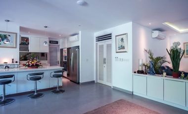 For Leasehold villa brand new in Sanur near beach