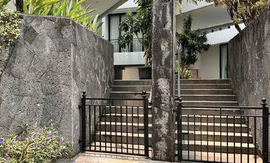 Townhouse Cantik Suralaya Residences B2 Di Kemang Jaksel