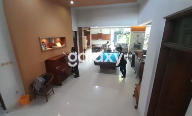 Dijual Villa di samping Pura Pakualaman, Tengah Kota - WI