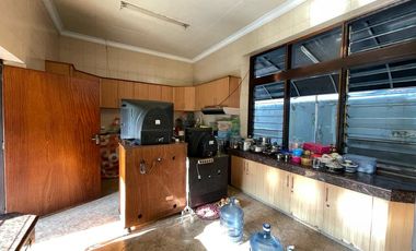 Rumah Pusat Kota Surabaya Di Embong Kemiri Cocok Untuk Kantor