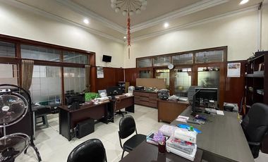 Rumah Pusat Kota Surabaya Di Embong Kemiri Cocok Untuk Kantor