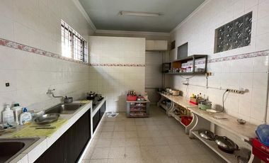 Rumah Pusat Kota Surabaya Di Embong Kemiri Cocok Untuk Kantor