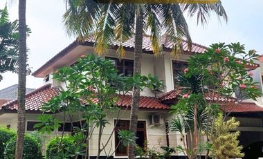 Jual Rumah Mewah Unfurnis Hoek 456 M2 di Graha Taman Bintaro Sektor 9