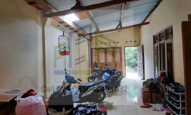 Rumah strategis dekat jalan raya di pengging banyudono boyolali