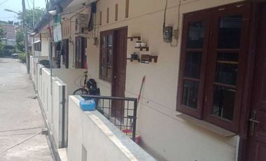 Dijual Rumah Kontrakan 6 Pintu di Narogong