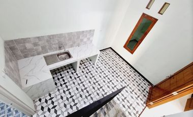 Rumah Baru Gedongan Colomadu Siap Pakai Bonus Pagar Kanopi (DR)