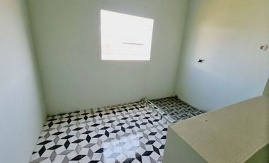 Rumah Baru Gedongan Colomadu Siap Pakai Bonus Pagar Kanopi (DR)