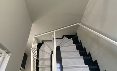 Rumah Baru 2 Lantai hanya 3 km dari Mall Artha Gading .