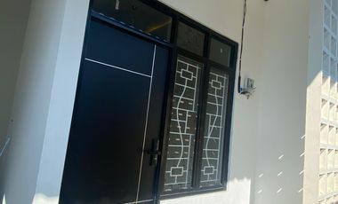 Rumah Baru 2 Lantai hanya 3 km dari Mall Artha Gading .