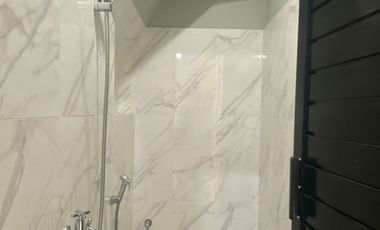 Rumah Baru 2 Lantai hanya 3 km dari Mall Artha Gading .