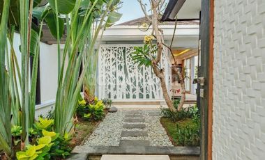 For sale  Beautiful luxury freehold villa in Sawangan, Nusadua, Bali