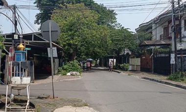 Jual rumah tua di Tomang Asli