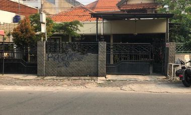 Jual rumah tua di Tomang Asli