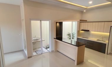 Rumah modern daerah Jl Kaliurang dekat Kampus UII