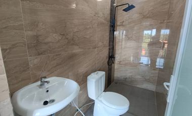 Rumah modern daerah Jl Kaliurang dekat Kampus UII