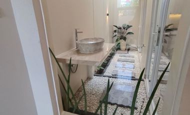 Rumah modern daerah Jl Kaliurang dekat Kampus UII