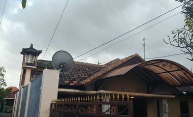 FOR SALE RUMAH DAN KOST COCOK INVESTASI LOKASI PREME SANUR